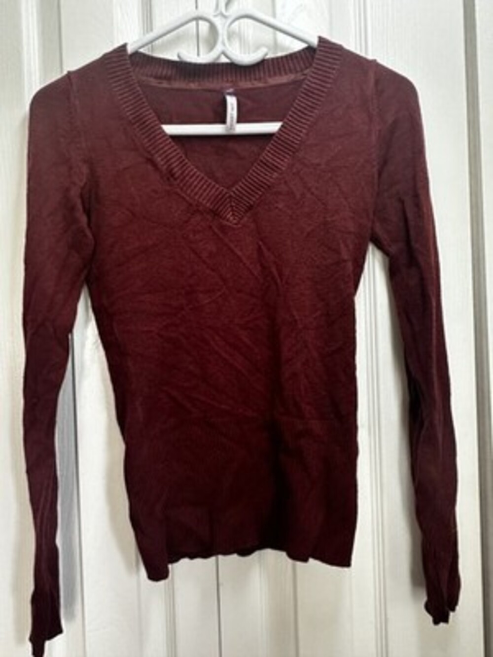 Smart Set Burgundy V-Neck Knit Sweater #31